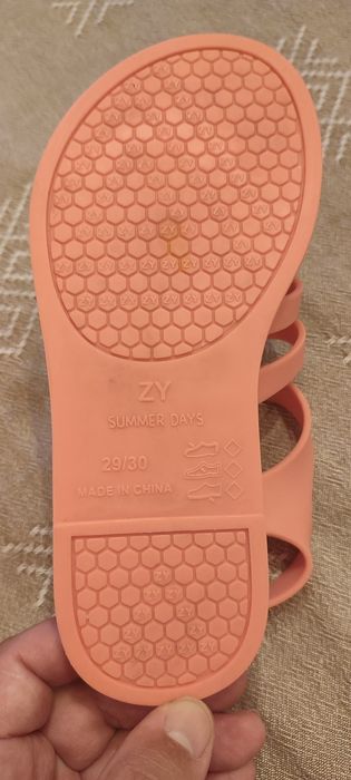 Sandálias Minnie novas