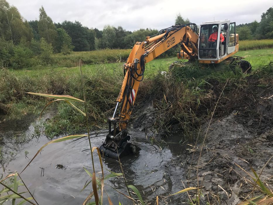 Kopanie stawów odmulanie usługi koparką