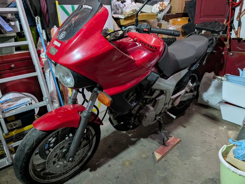 Yamaha TDM 850 de 91 isenta d selo