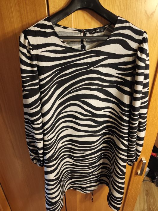 Sukienka firmy F&F, rozmiar 50
