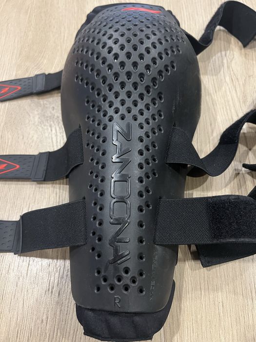 Мотонаколенники( мотозащита) ZANDONA (Італія)