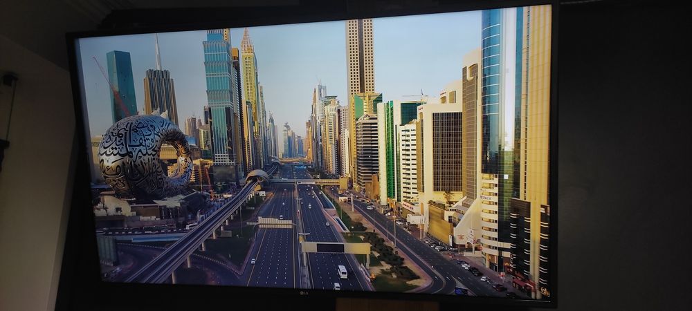 Стан нового  LG 24 ", SmartTV,  YouTube