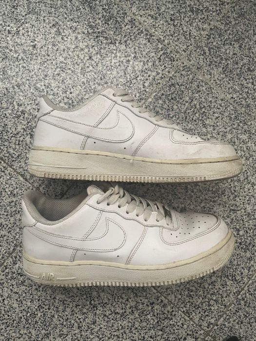 Air Force brancos em bom estado