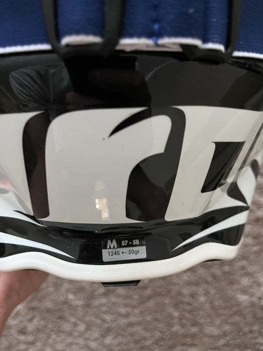 Рідкісний шолом Airoh Twist 2.0 LazyBoy з окулярами LEATT