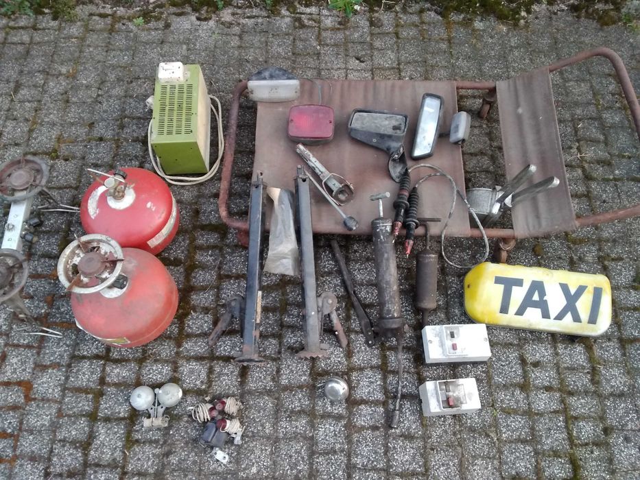 Butla turystyczna palnik taxi prostownik PRL lewarek 126p imadło uber