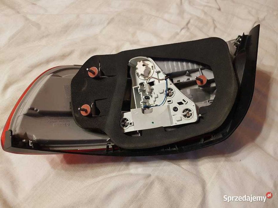 Lampa tylna lewa BMW E93