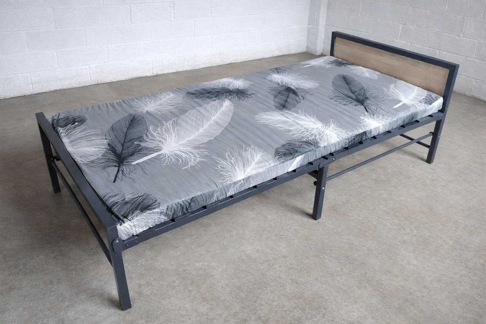 Комплект кровать раскладушка с матрасом ліжко розкладачка на ламелях