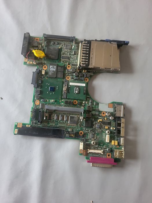 Sprzedam płyte główną do Laptopa LENOVO T40 (Stan nieznany)