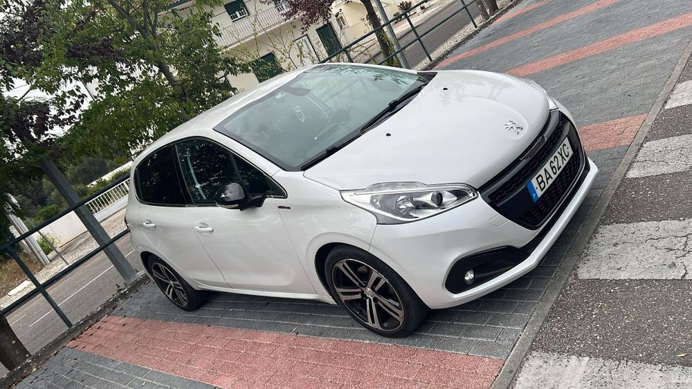Peugeot208gtline