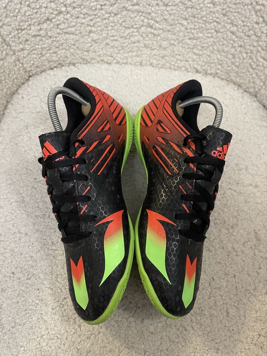 Футзалки сороконіжки кросівки Adidas Messi 38р
