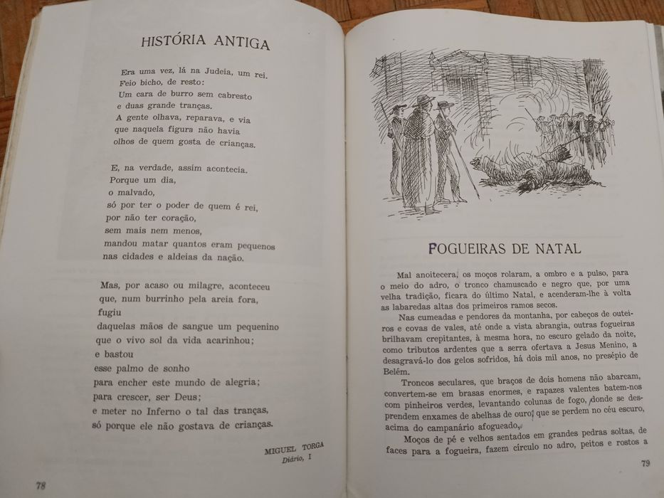 Livro escolar antigo