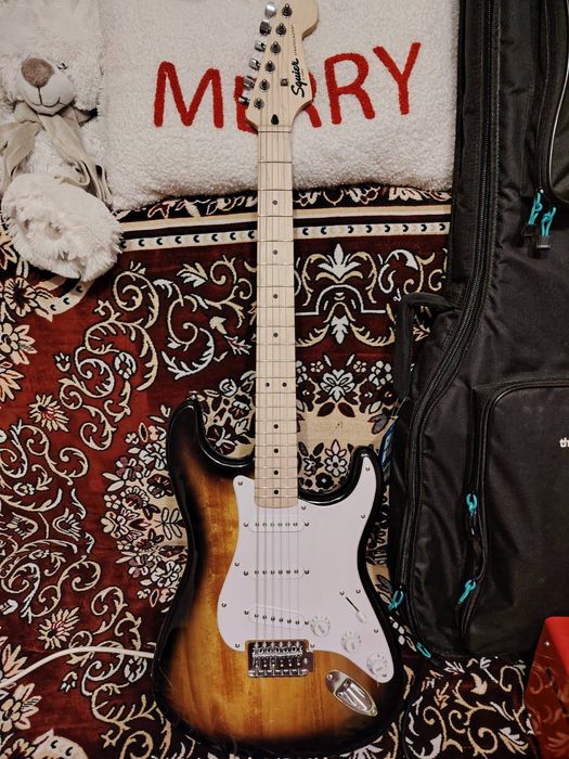Электрогитара Squier Stratocaster