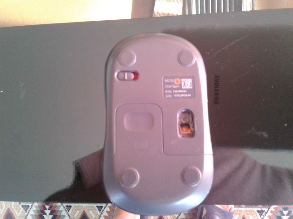 Rato Logitech Wireless M235