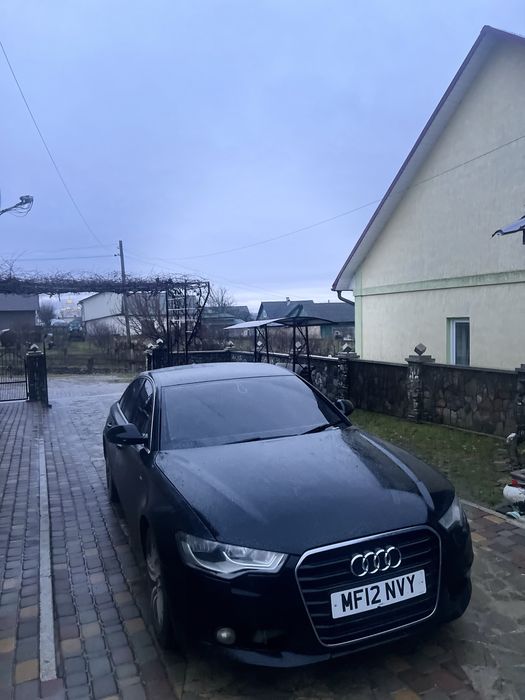 Audi а6 с7 в хорошому стані не резмитнена дуже добре іде моло ість со