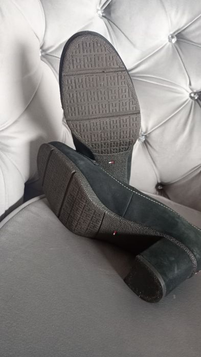 Tommy Hilfiger  39 + GRATIS