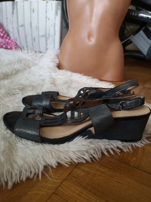 Sandały na koturnie Sergio Bardi