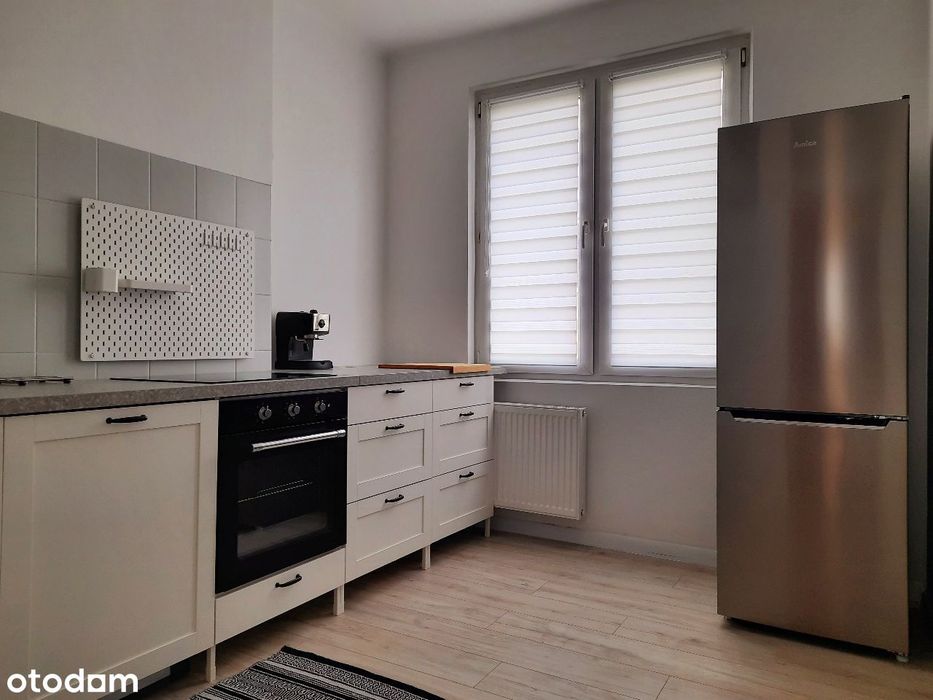 Wynajmę: 2 pokoje + oddzielna kuchnia, balkon, CENTRUM PŁOCKA, 48m
