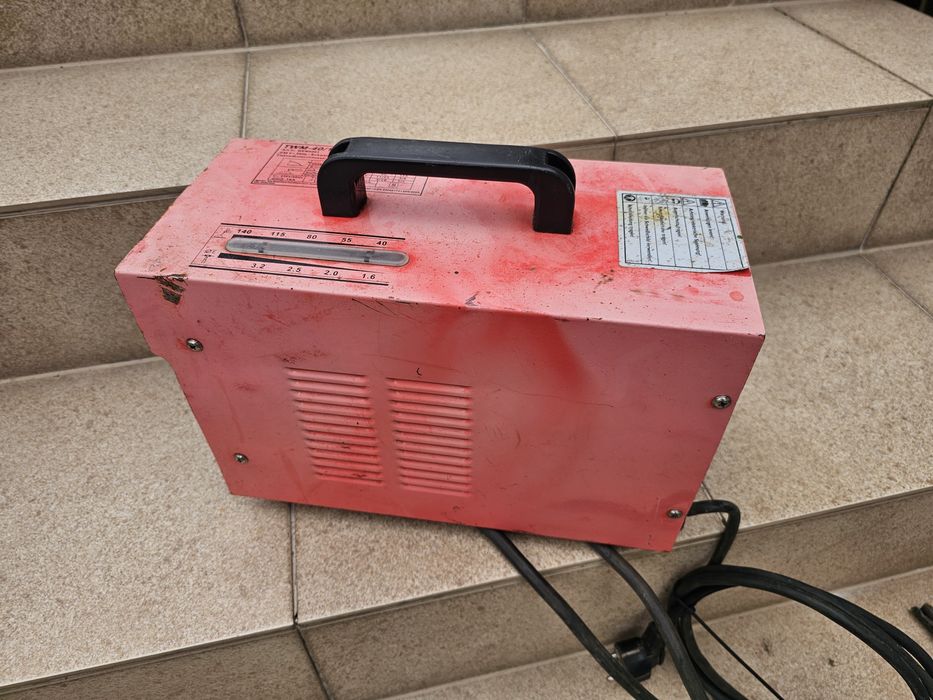 Spawarka elektrodowa TWM-40/140