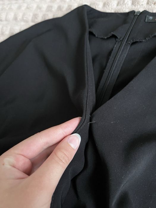 Красивий чорний комбінезон, р. S/8/36, стан ідеальний, можливий торг