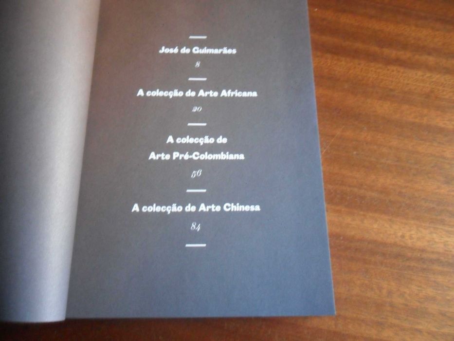 "Centro Internacional das Artes José de Guimarães" - Guia da Coleção