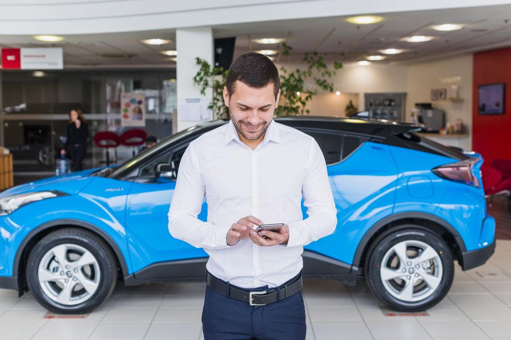 Czy opłaca się kupić auto w 2023 roku