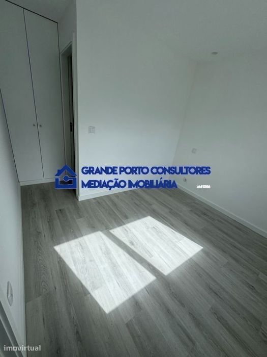 T2 Duplex  Matosinhos Sul - junto Av. Serpa Pinto