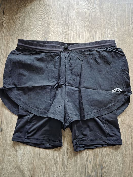 Czarne spodenki sportowe z getrami Crivit rozm. S