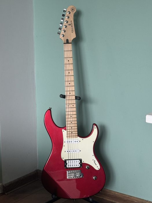 Yamaha Pacifica 112v + Boss Katana 50 mk2 + dodatki