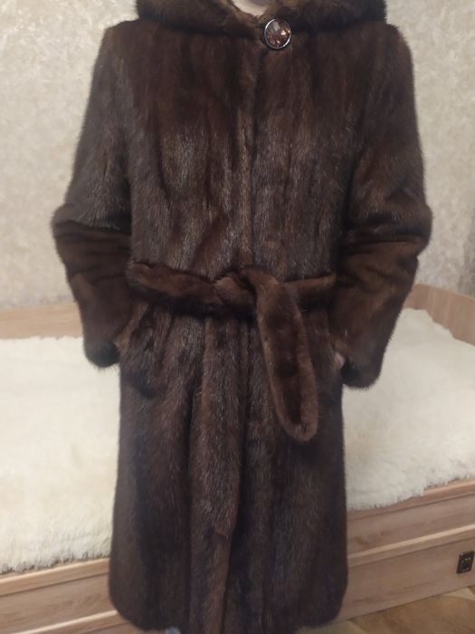Продам  норковую шубу