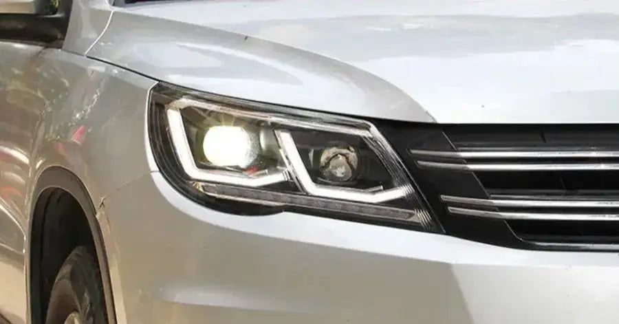 Volkswagen VW Tiguan 2007–2012 Reflektory Lampy Przednie LED DRL Kierunkowskaz Projektor Komplet