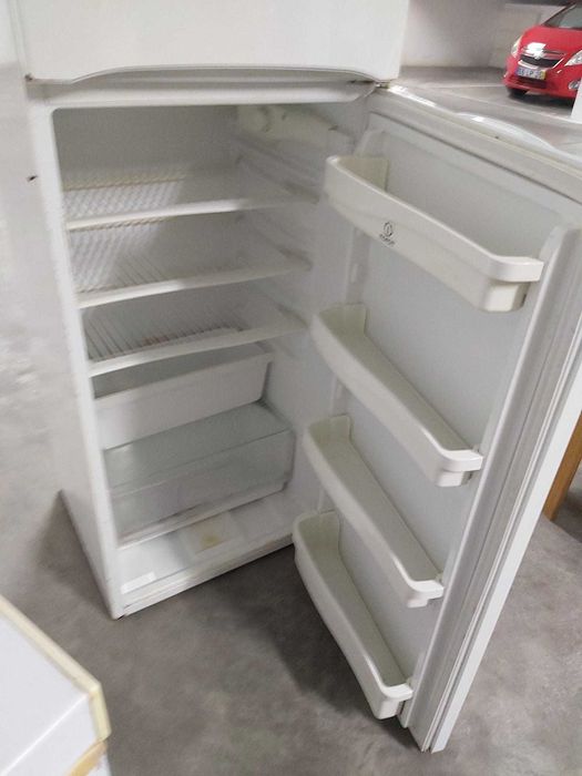 Frigorifico Indesit