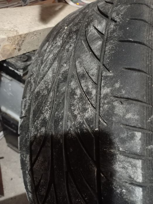 Продам 3 диска з гумою.