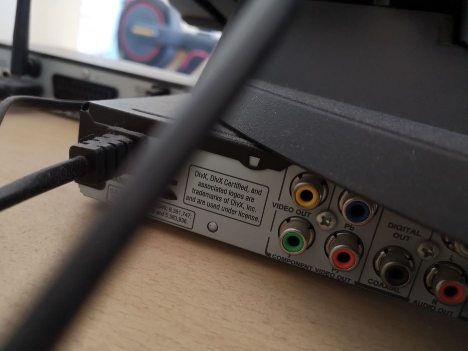 Philips DVP3260 com USB