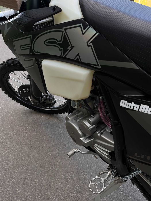 Мотоцикл ESX NB300 Lite II