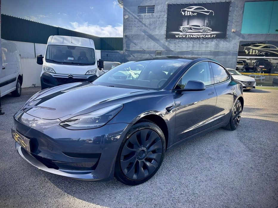 Tesla Model 3 Tração Traseira
