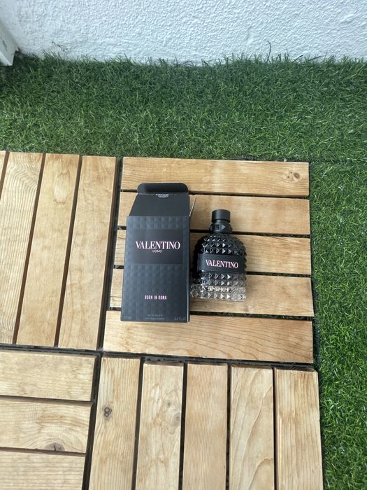 Valentino perfume born in roma uomo nunca usado