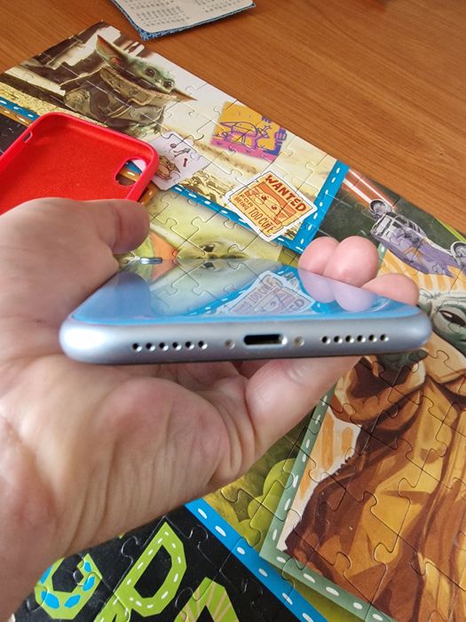 Телефон iPhone xr 128