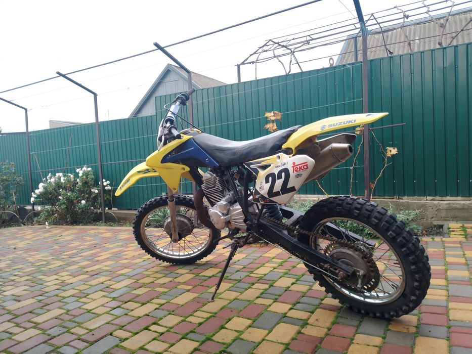 Кроссовый мотоцикл