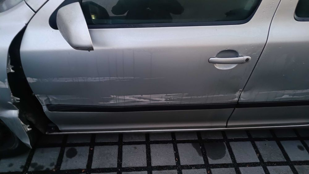 Skoda Octavia ll 1.9 TDI. Uszkodzona.