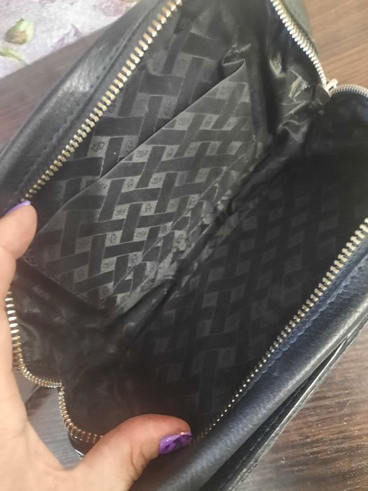 Продам кожаную кроссбоди Vif от Bags