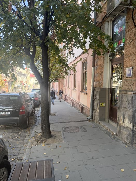 Продається приміщення є стабільний орендарь цетр міста