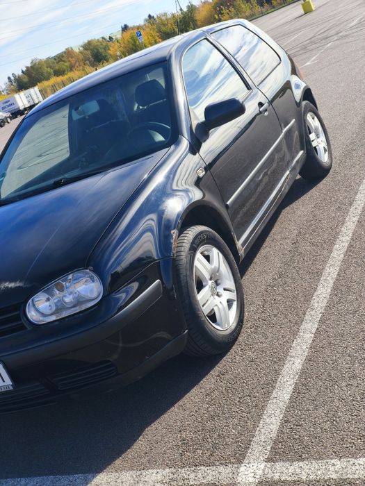Продам Volkswagen Golf