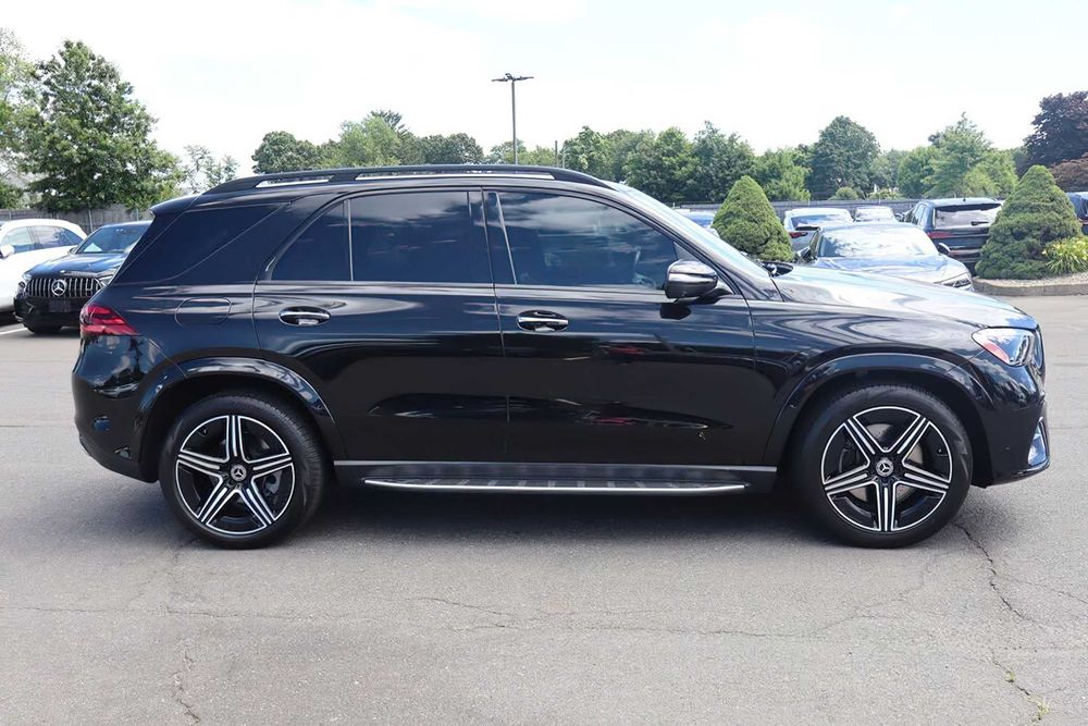 Mercedes-Benz GLE 450e 4MATIC      2025