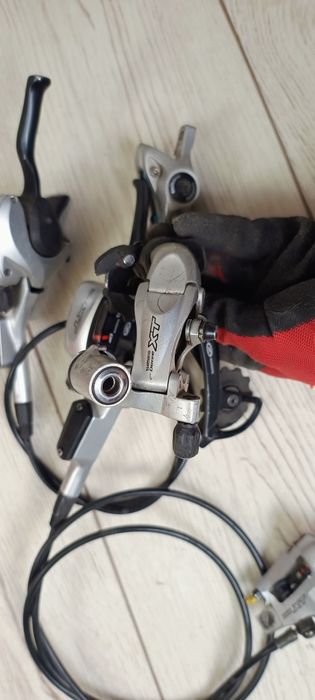 Deore XT klamkomanetki hamulce przerzutka tylna