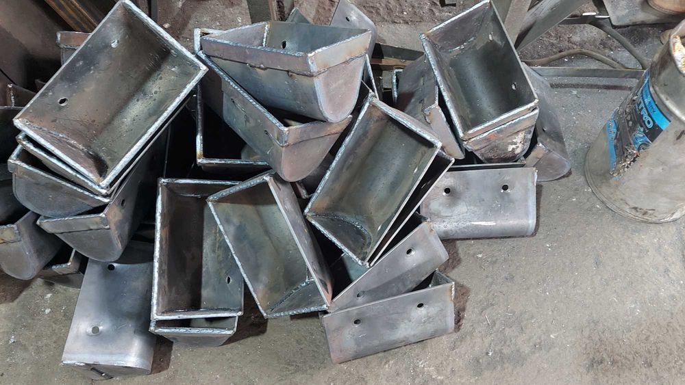 Нории , цепные транспортеры, самотеки и задвижки реечные зерновые ,