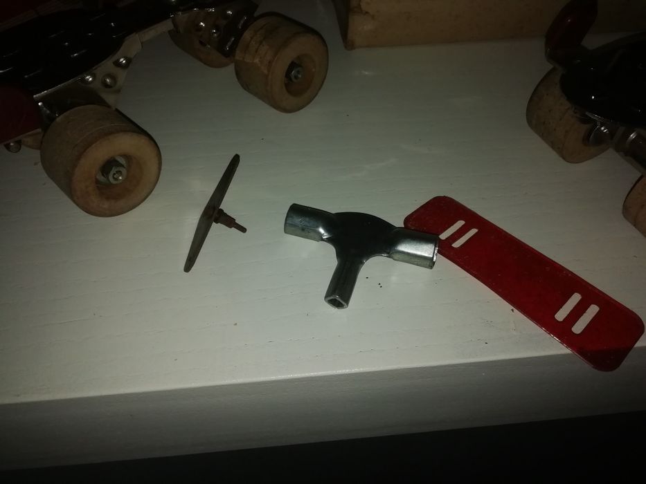 Patins antigos anos 60 em caixa original nunca usados