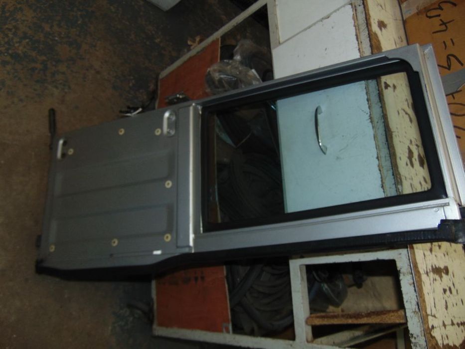 Isuzu trooper portas da mala