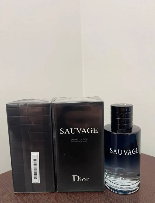 Чоловіча туалетна вода Dior Sauvage
