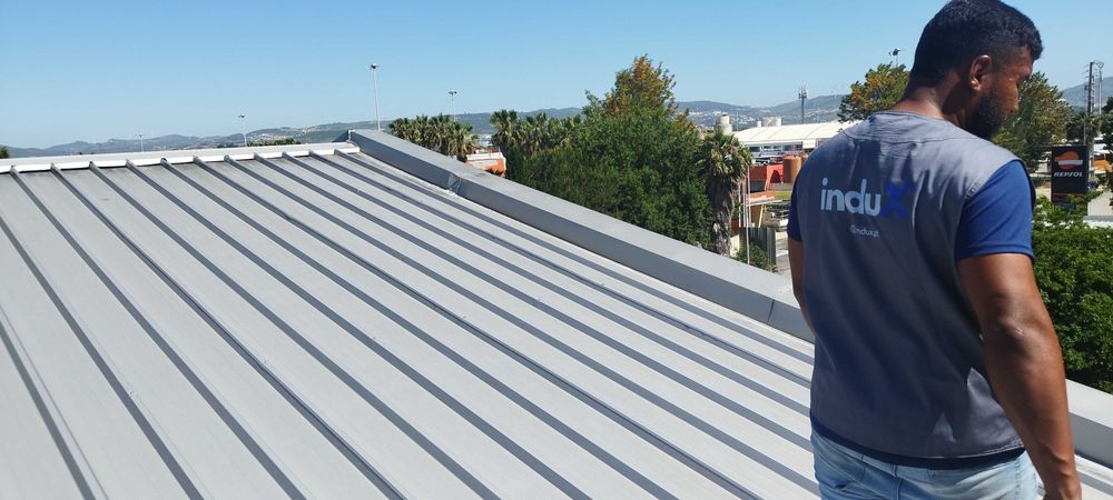 Instalação de Telhado Sandwich