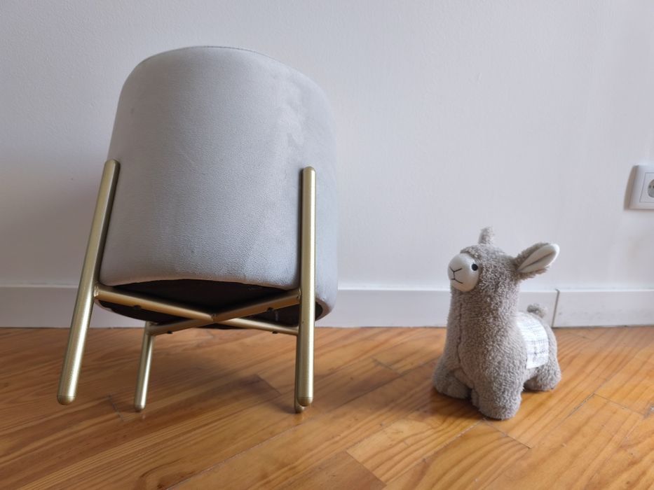 Mesa de cabeceira de leitura macia